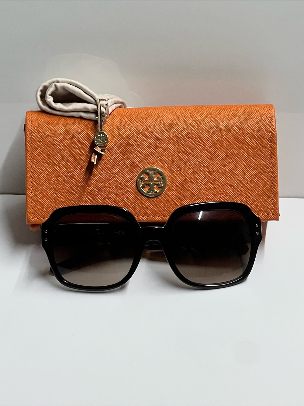 Tory Burch Sunglasses - Picture 3 of 6
